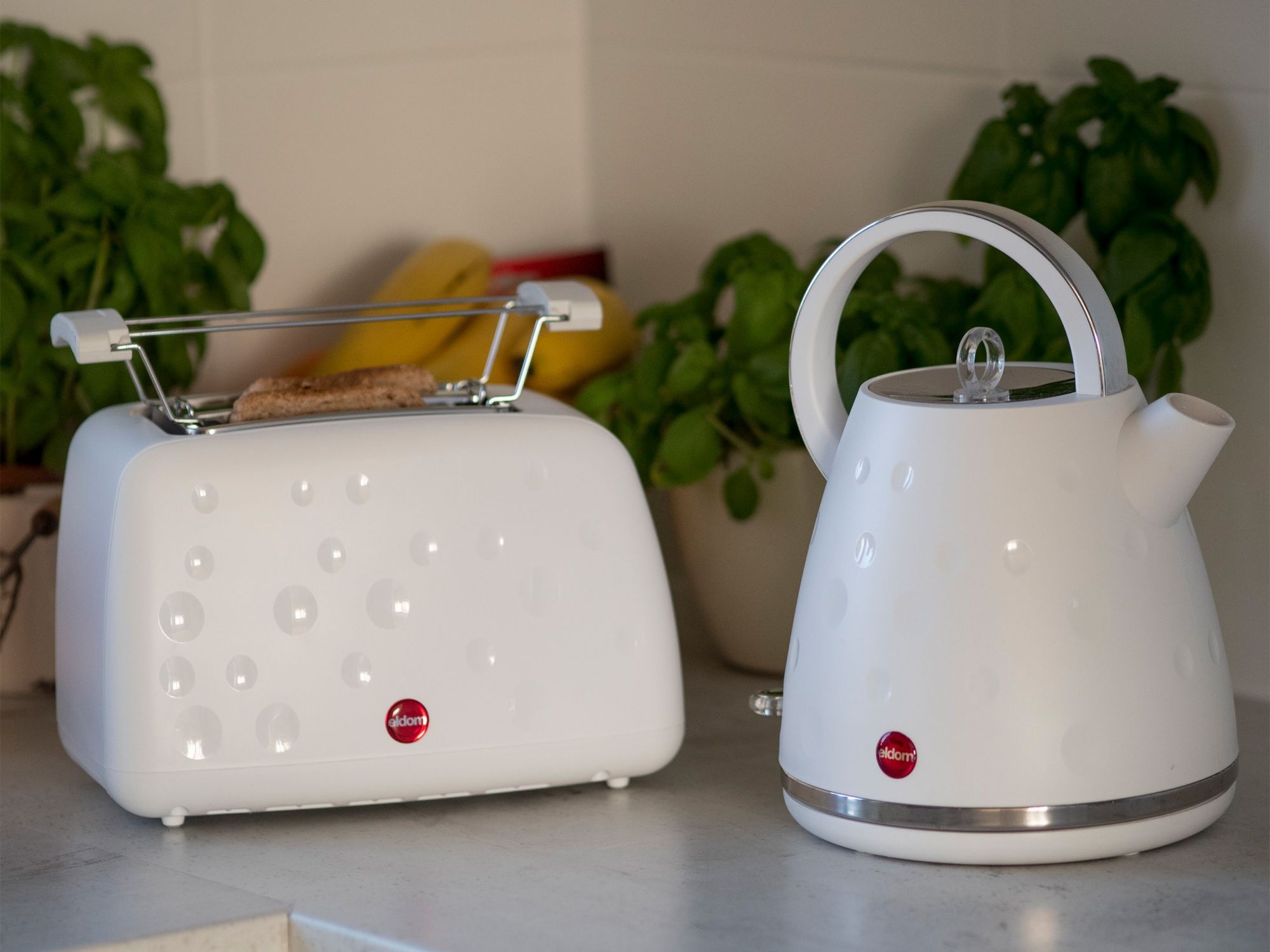 Eldom Broodrooster TO245 DOTTY - Voor perfect gelijkmatige toast