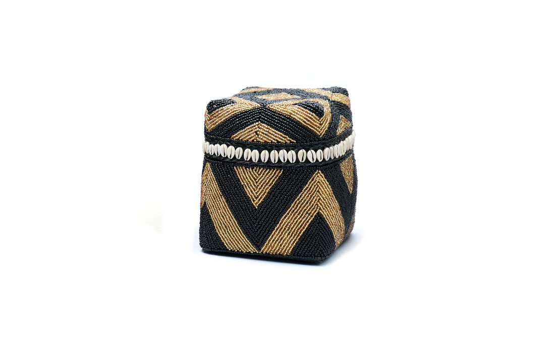 The Beaded Basket Cowrie Diamond High - Black Gold - M