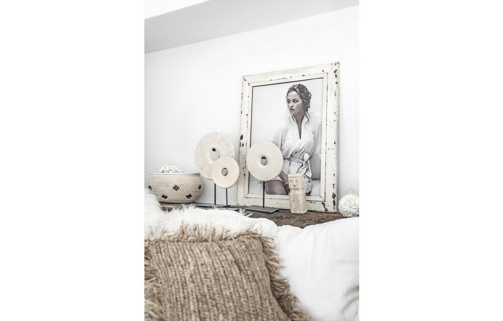 The Marble Disc on Stand - White - L