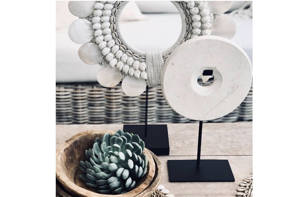 The Marble Disc on Stand - White - S
