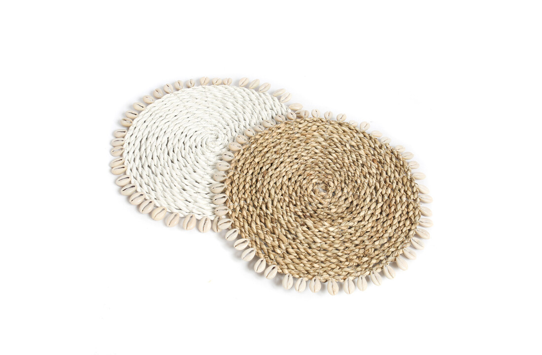 The Seagrass Shell Pan Coaster - White