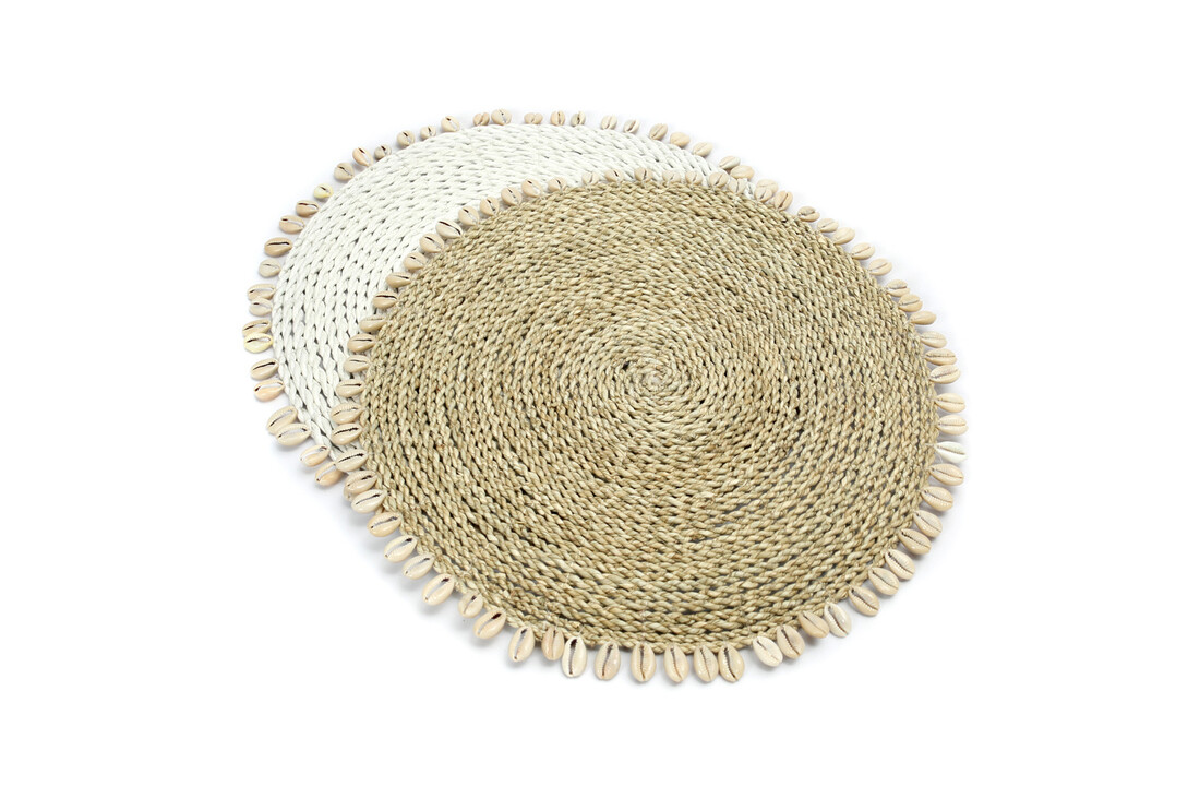 The Seagrass Shell Placemat - White