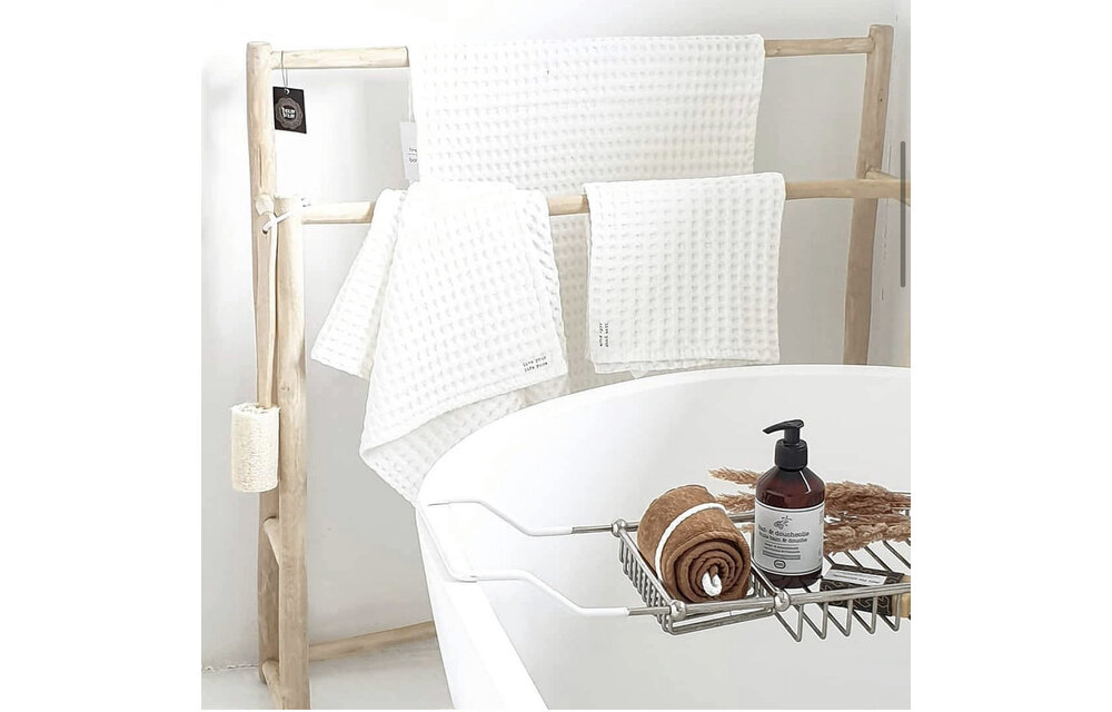 The Tulum Towel Hanger