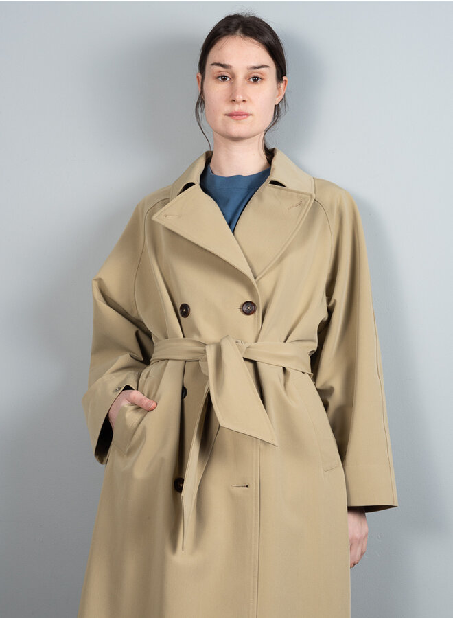 Roomy trench beige