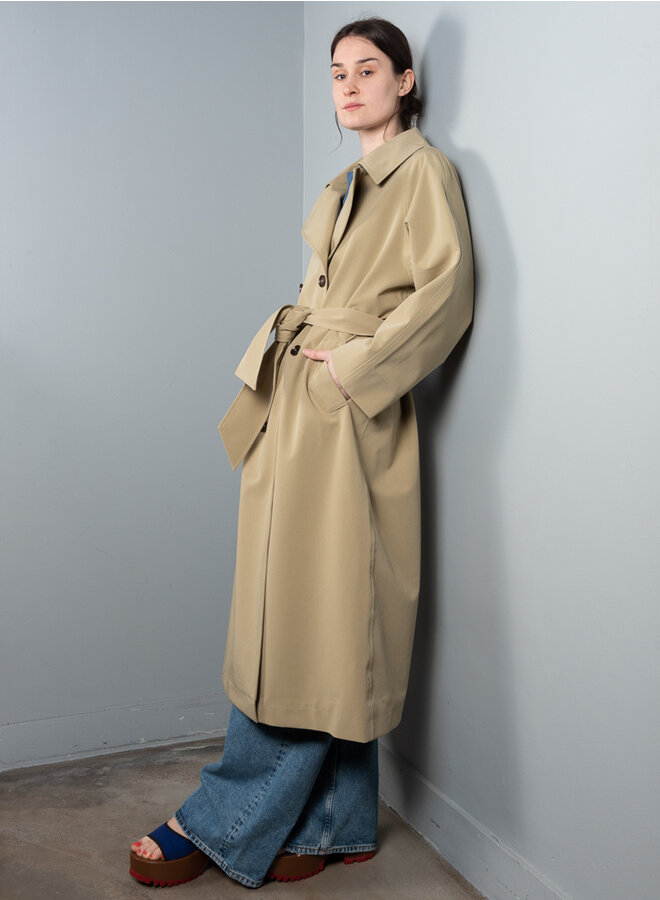 Roomy trench beige