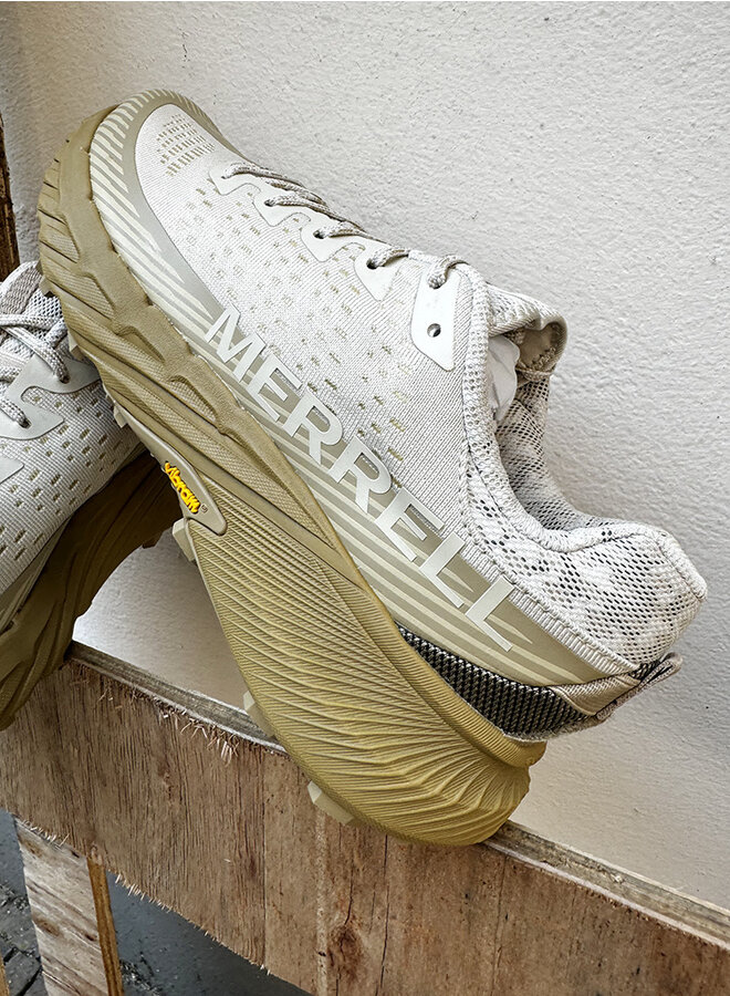 Agility peak oyster sneaker