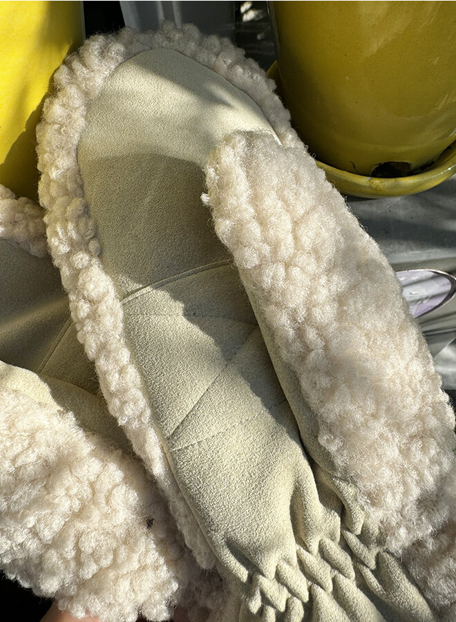 Charlie mittens offwhite & black  women + men