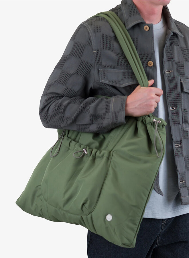 Wadded tote sage