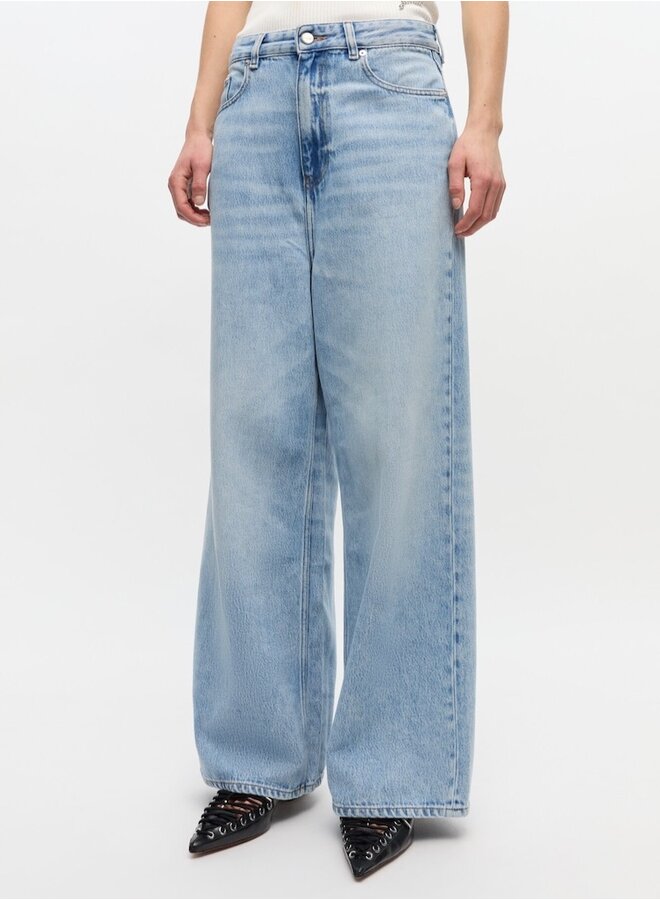 Soft rigid denim