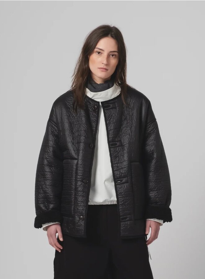 Collarless long jacket zwart