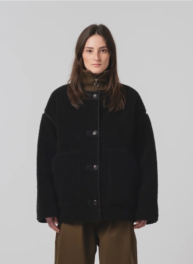Collarless long jacket zwart