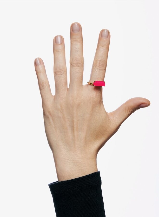 Half cut pink ring