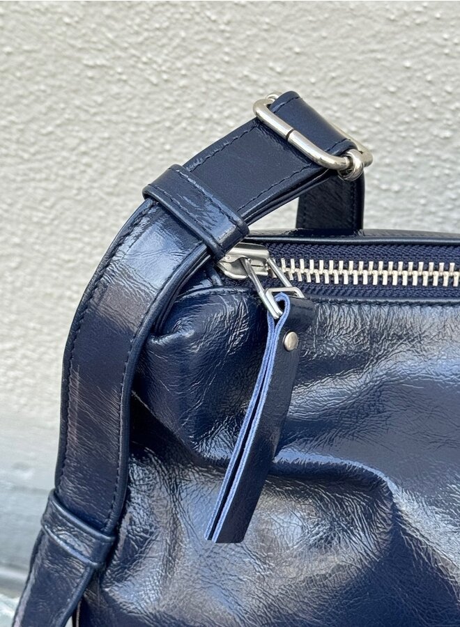 Zip pocket night