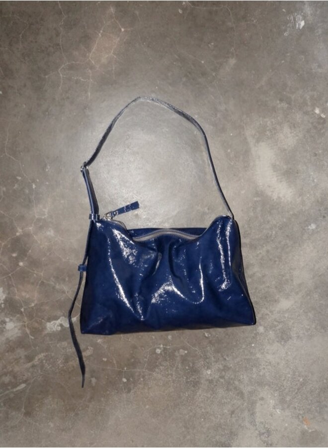 Zip pocket night