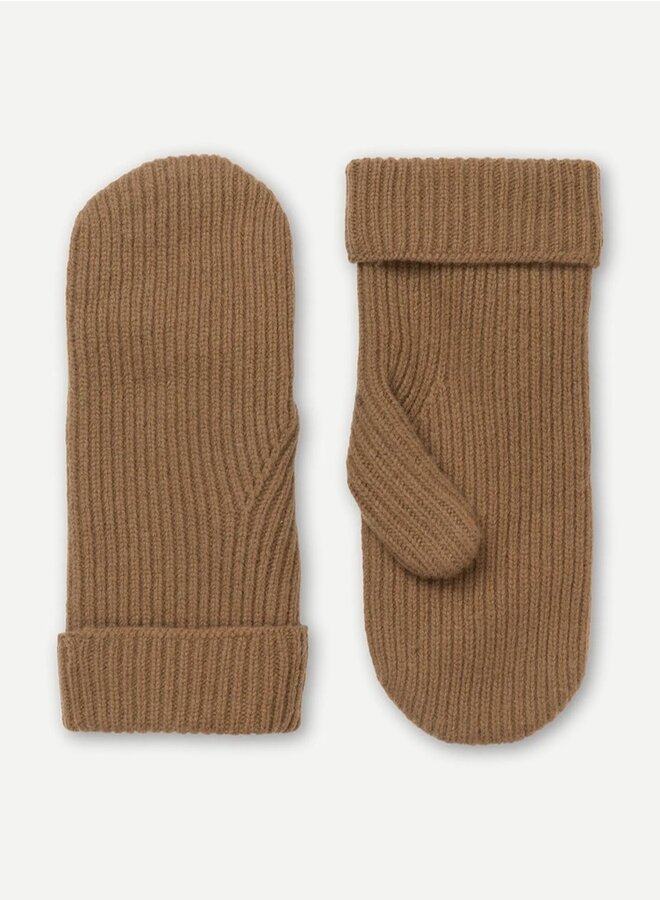 Sacharlotte mitten otter