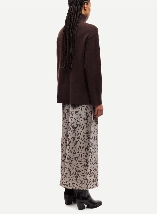 Samartina turtle coffee sweater