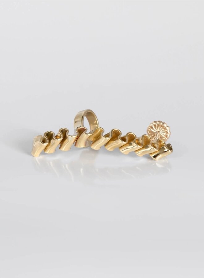 Mirr wave cuff brass