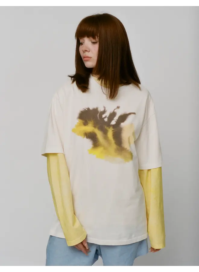 Bumble bee wit t-shirt