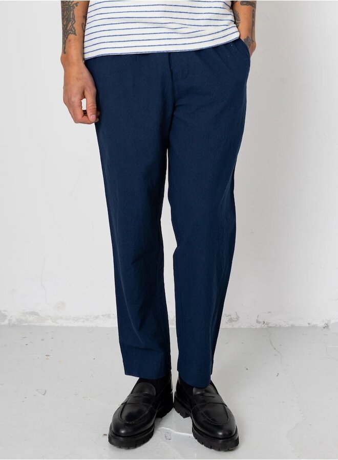 Assembly pant dark navy crinkle