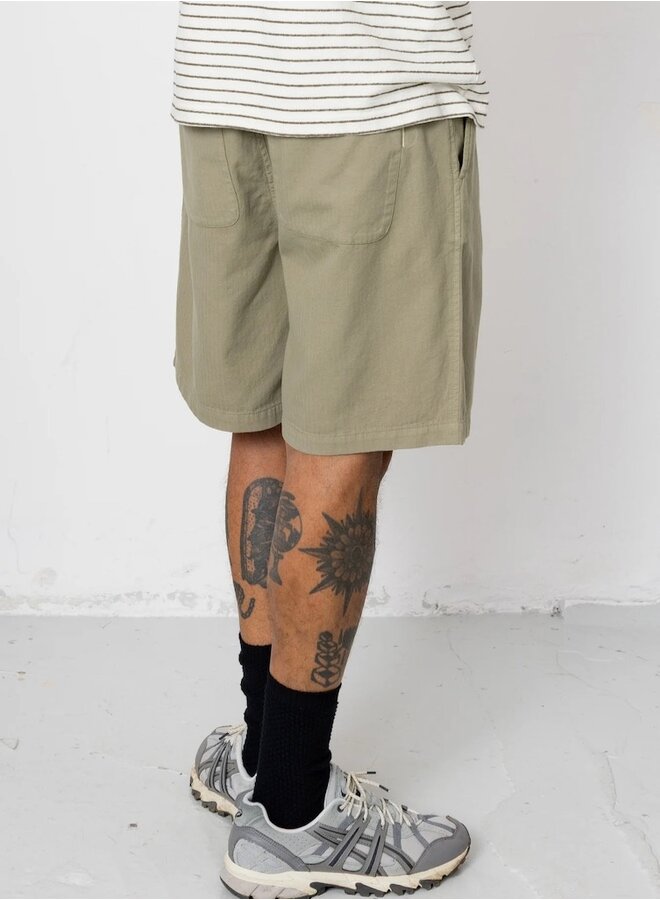 Wide short sage
