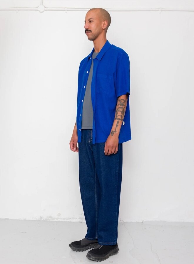 Gabe bright blue