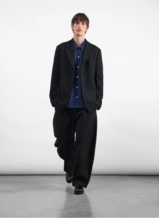 Like a wool trouser black