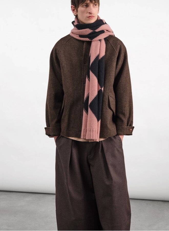 Usbah shawl check