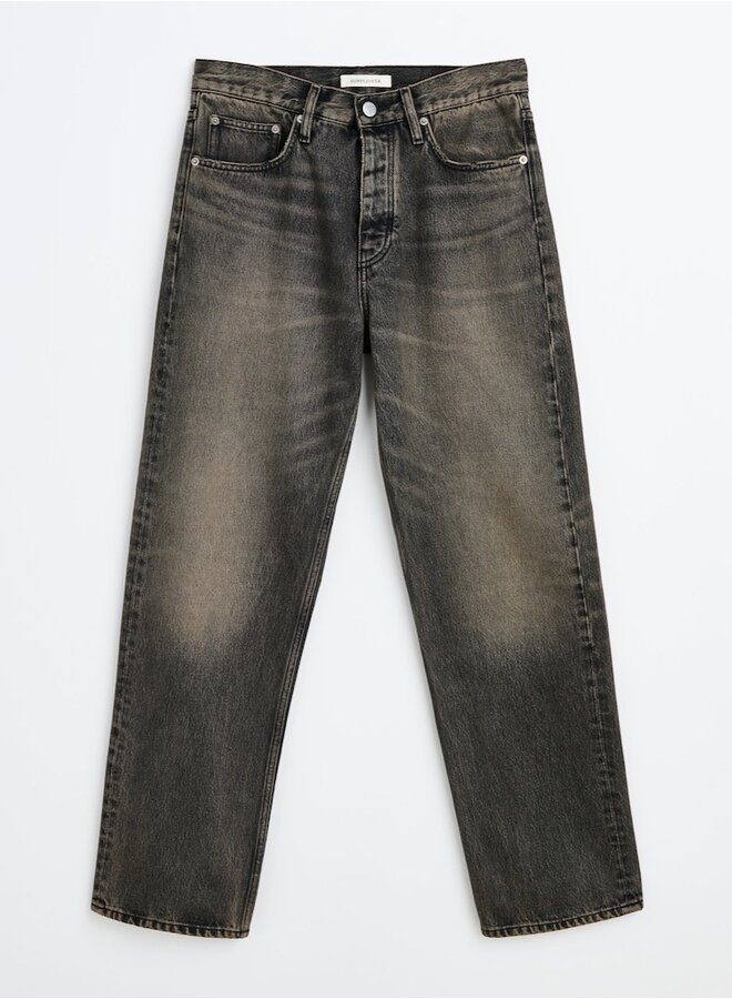 Loose jeans dirty