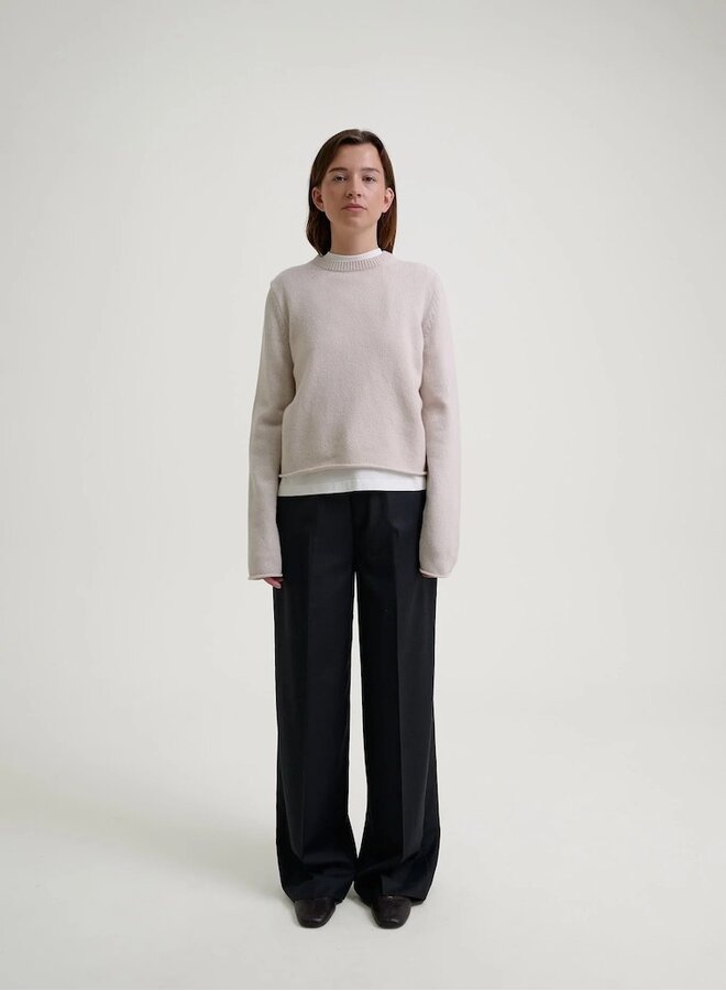 Wool cropped sweat antra or sand