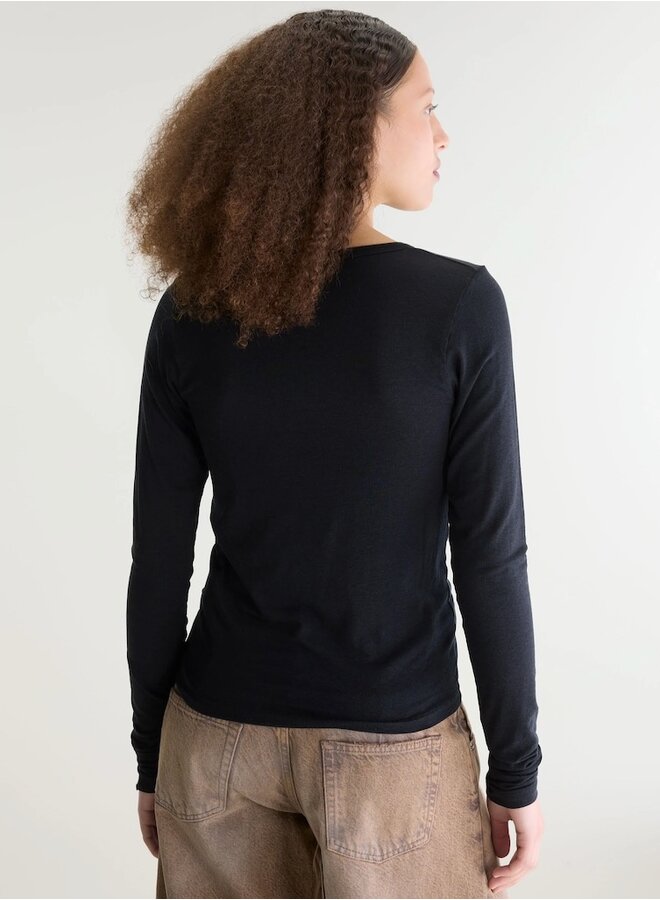 Fina T Black
