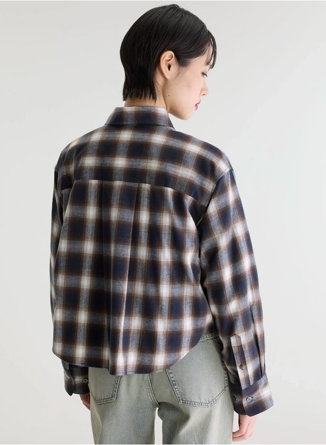 Johan Shirt check