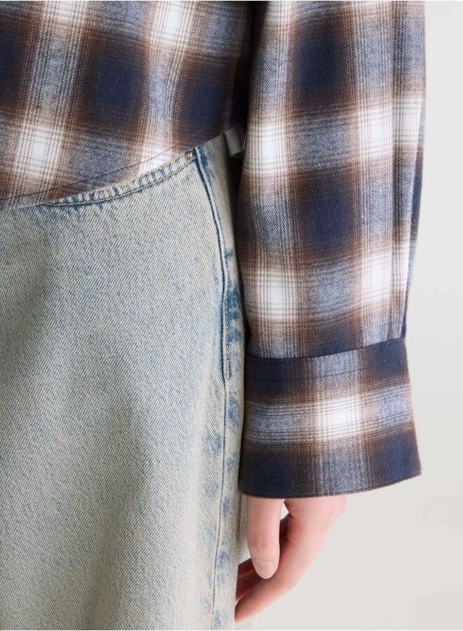 Johan Shirt check