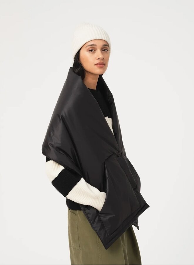 Etole scarf shell black