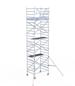 Euroscaffold Original 135x250 8,2m werkhoogte carbon vloer tegen de gevel