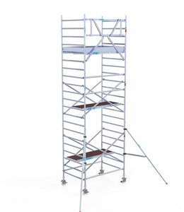 Euroscaffold Original 135x250 7,2m werkhoogte carbon vloer tegen de gevel