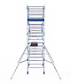 ASC IND ASC Rolsteiger 135x250x6.2 mtr. wh met schoren tegen de gevel