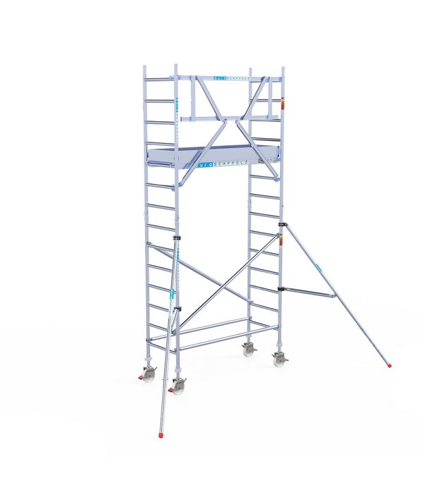 Euro Scaffold Rolsteiger Euroscaffold Professional 75x190 5,2m werkhoogte tegen de gevel