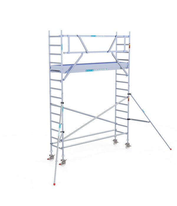 Euro Scaffold Rolsteiger Euroscaffold Professional 75x305 5,2m werkhoogte carbon vloer tegen de gevel