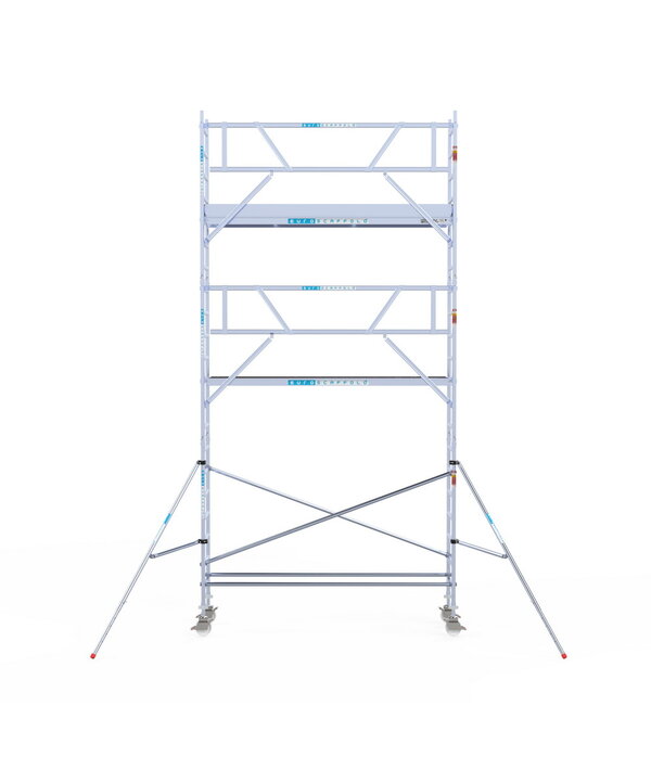 Euro Scaffold Rolsteiger Euroscaffold Professional 75x305 7,2m werkhoogte tegen de gevel