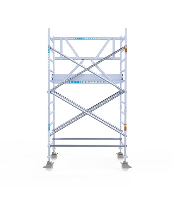 Euro Scaffold Rolsteiger Euroscaffold Professional 135x190 4,2m werkhoogte tegen de gevel