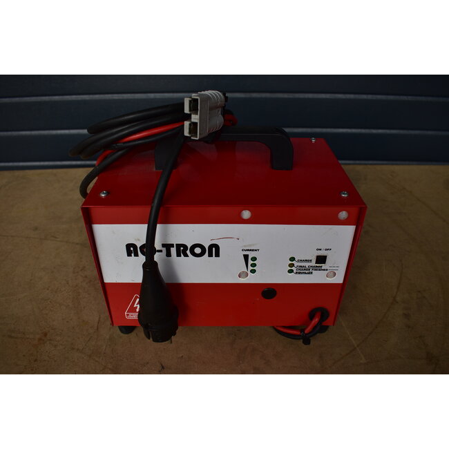 AQ-Tron AQ24M15 24V 15A gebruikte batterijlader