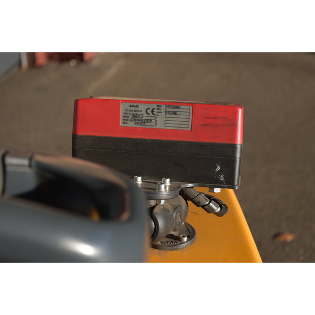 Jungheinrich ERE 225 gebruikte meerij pallettruck