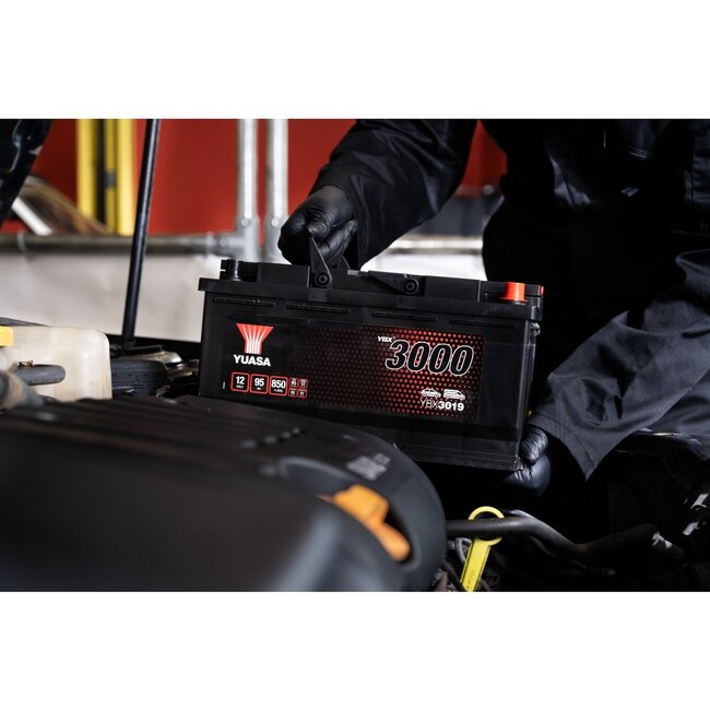 Yuasa YBX3019 12V 95Ah 850A SMF Accu