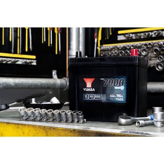 Yuasa YBX7005 12V 65Ah 620A Start Stop Plus EFB Accu