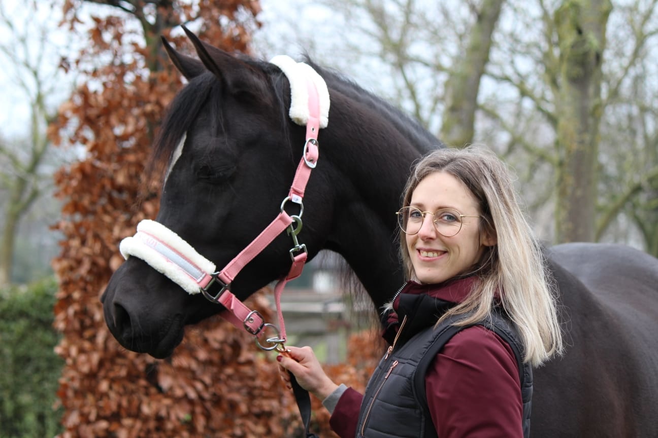 Equinique Paardenspeciaalzaak Bianca