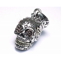 SM SUGAR SKULL WITH ROSE GOLD EYES PENDANT