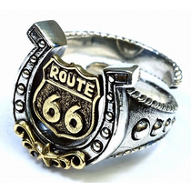 HOURSESHOE RING WITH GOLD ROUTE 66