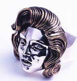 GOOD VIBRATIONS ICON RING IN 925 SILVER