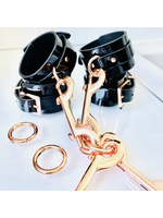 Kinky Diva Vinyl high gloss ankle cuffs - black