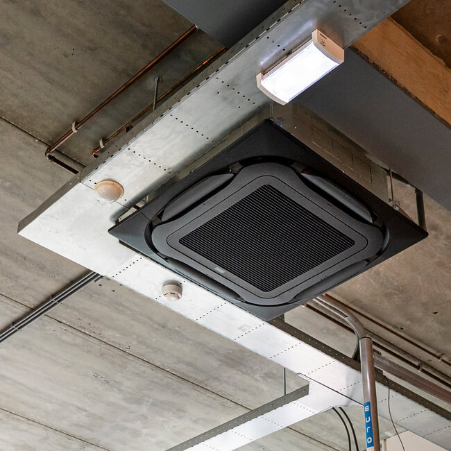 Daikin Daikin roundflow cassettemodel FCAG-B + RXM-N9